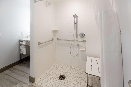 Hilton Garden Inn Ithaca image 4